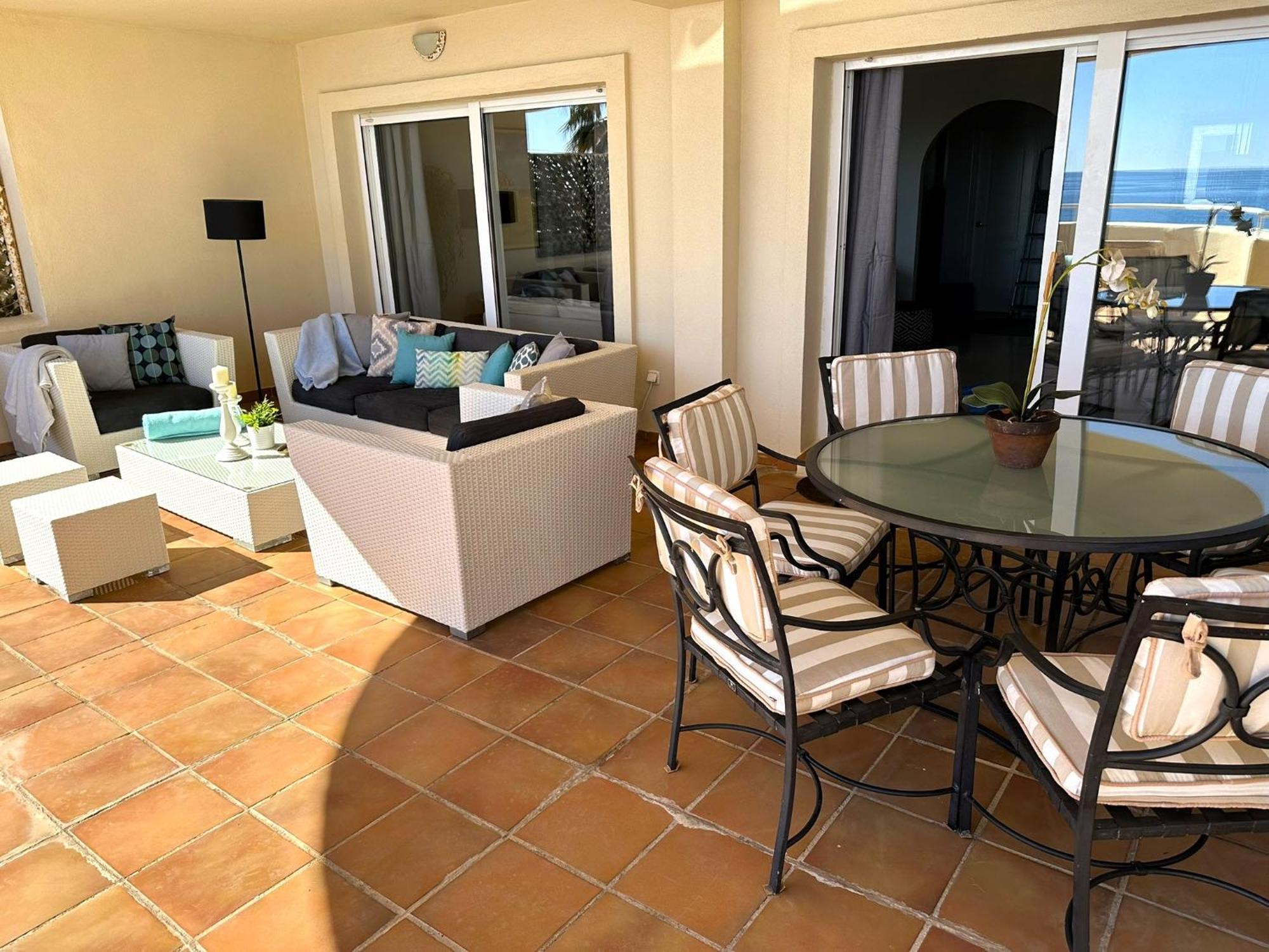 Apartments Bermuda Beach Estepona Bagian luar foto
