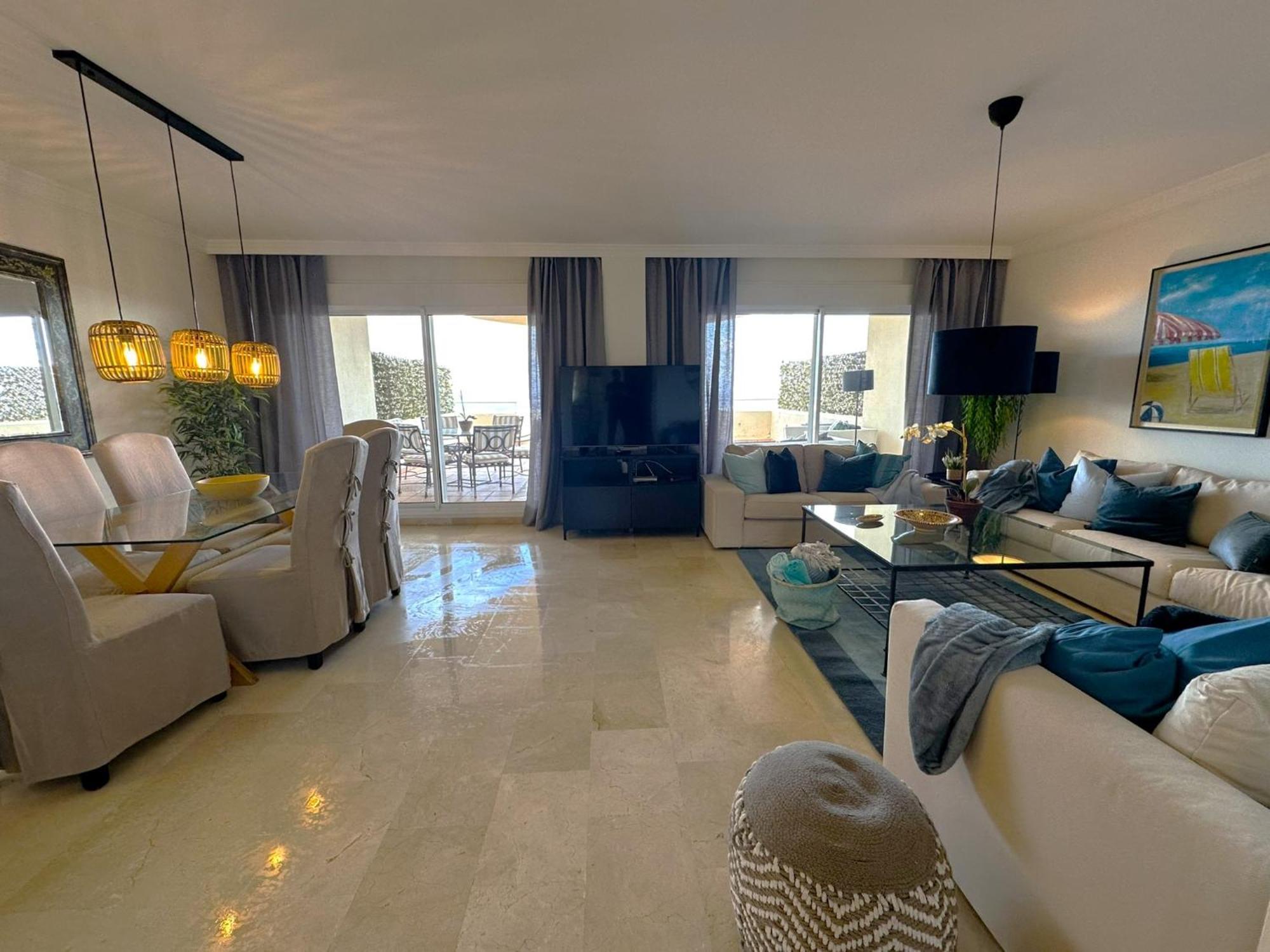 Apartments Bermuda Beach Estepona Bagian luar foto