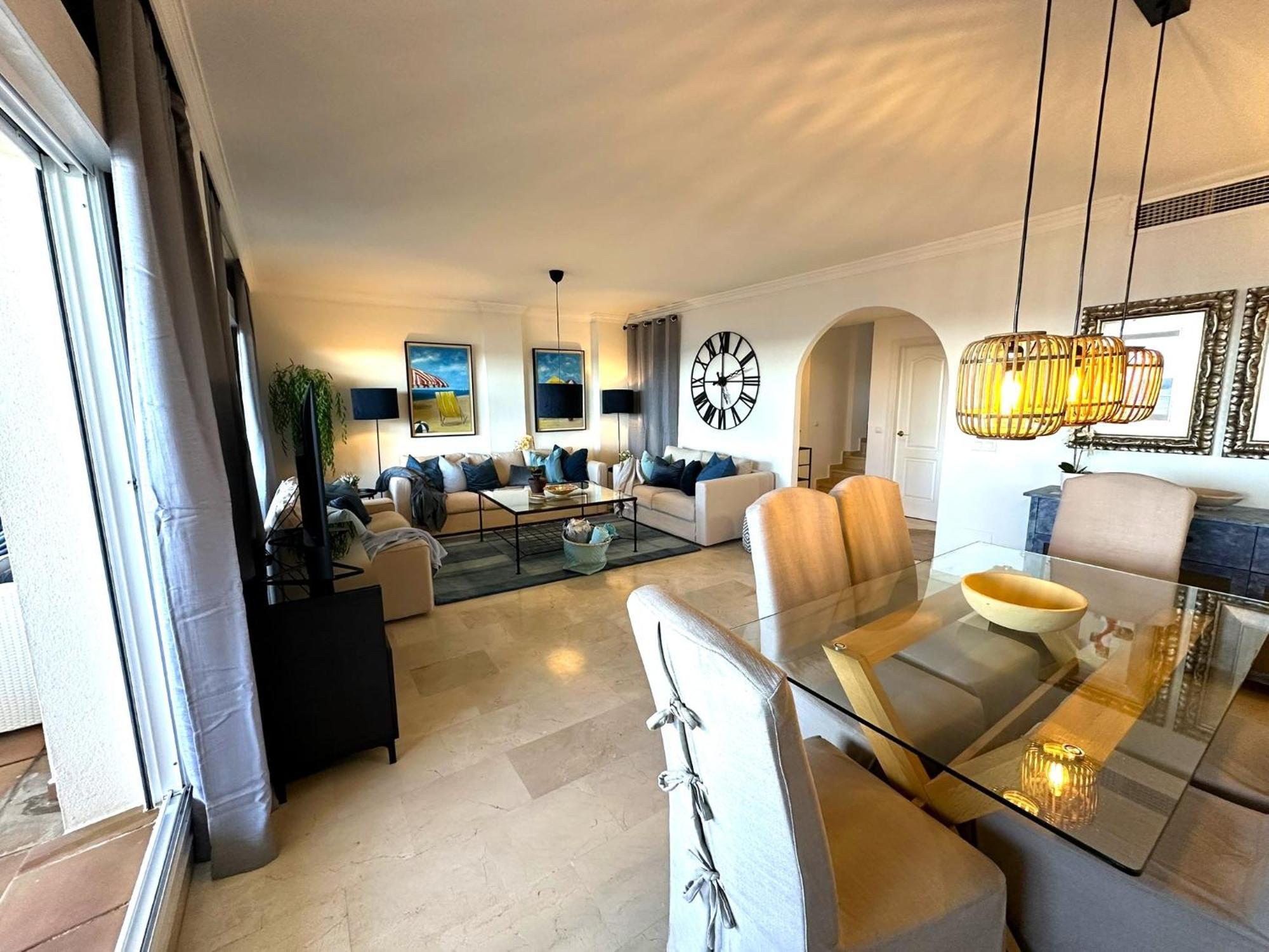 Apartments Bermuda Beach Estepona Bagian luar foto
