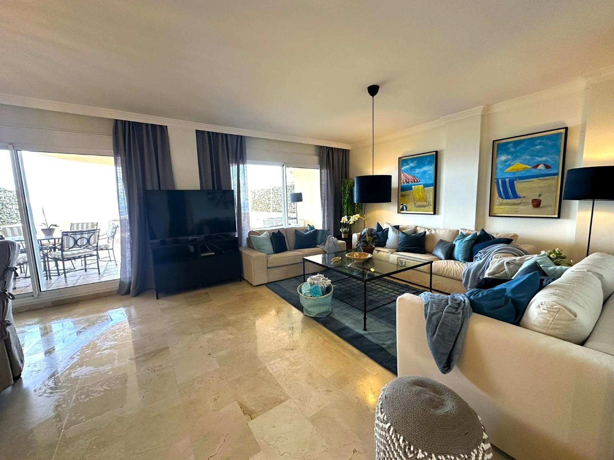 Apartments Bermuda Beach Estepona Bagian luar foto