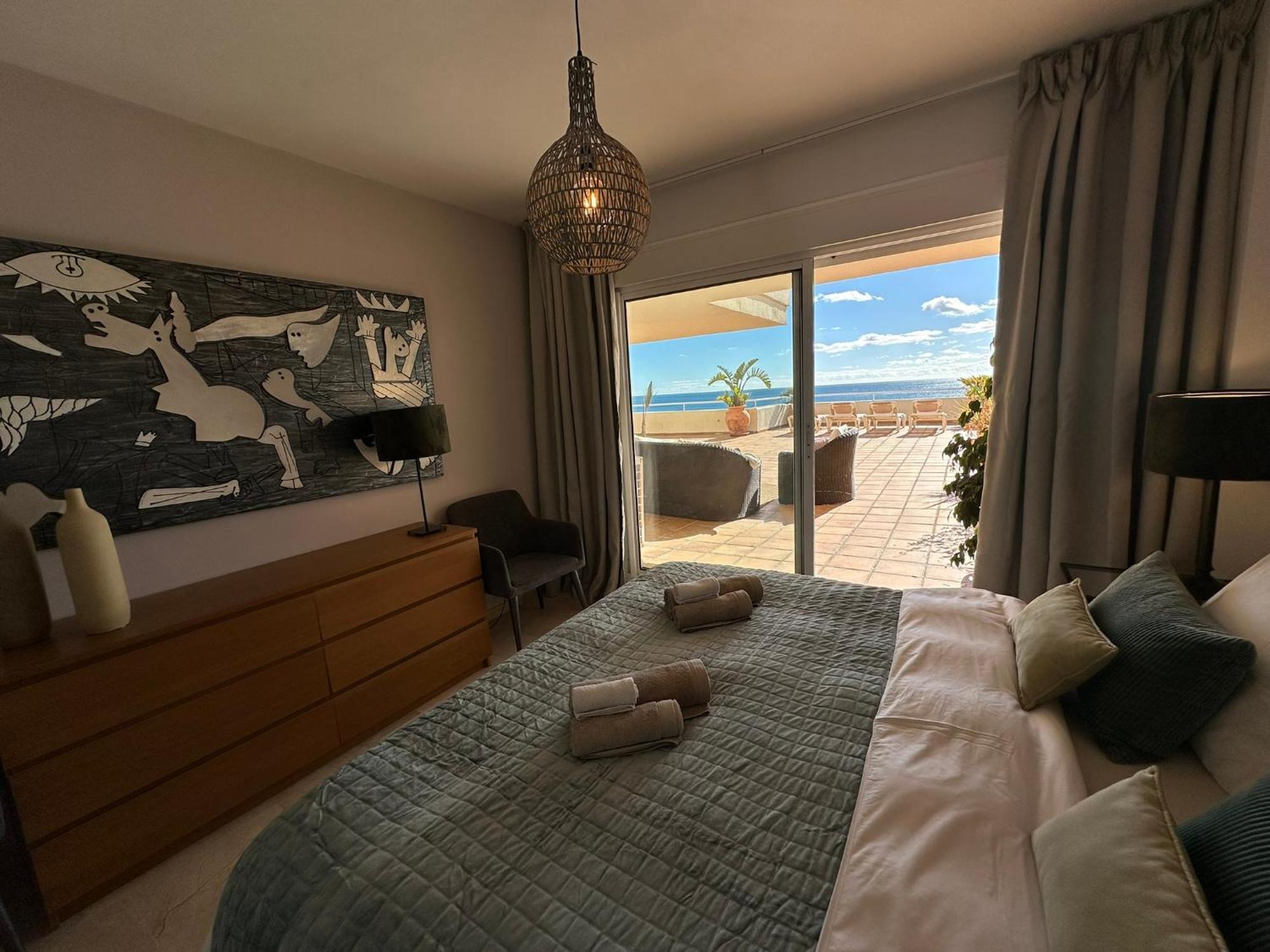 Apartments Bermuda Beach Estepona Bagian luar foto