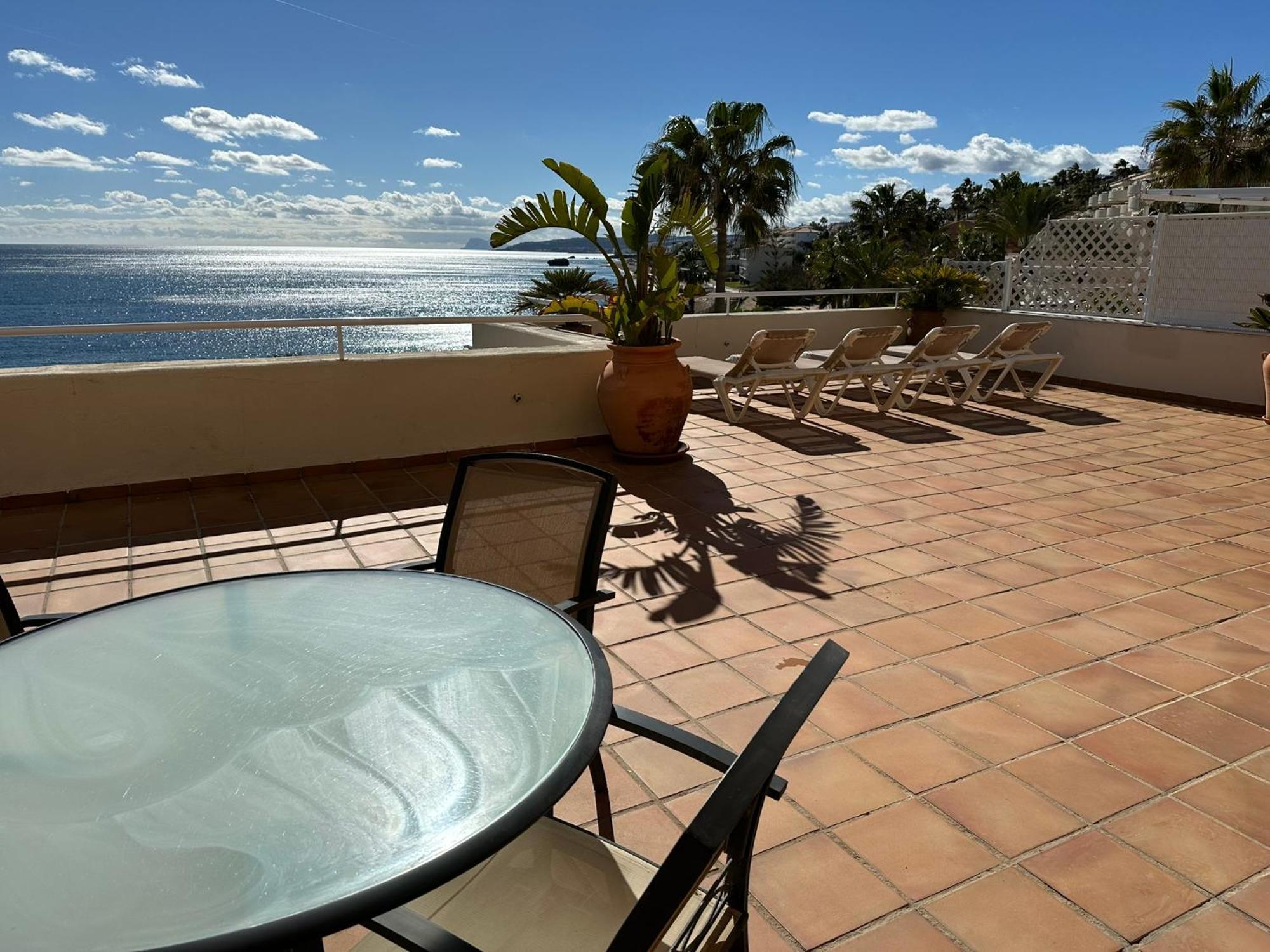Apartments Bermuda Beach Estepona Bagian luar foto