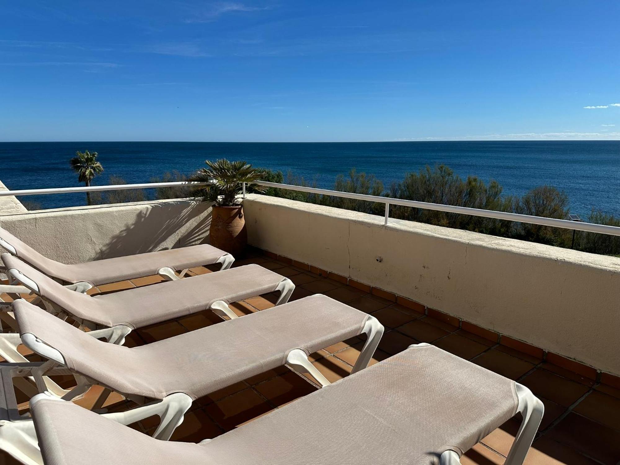 Apartments Bermuda Beach Estepona Bagian luar foto