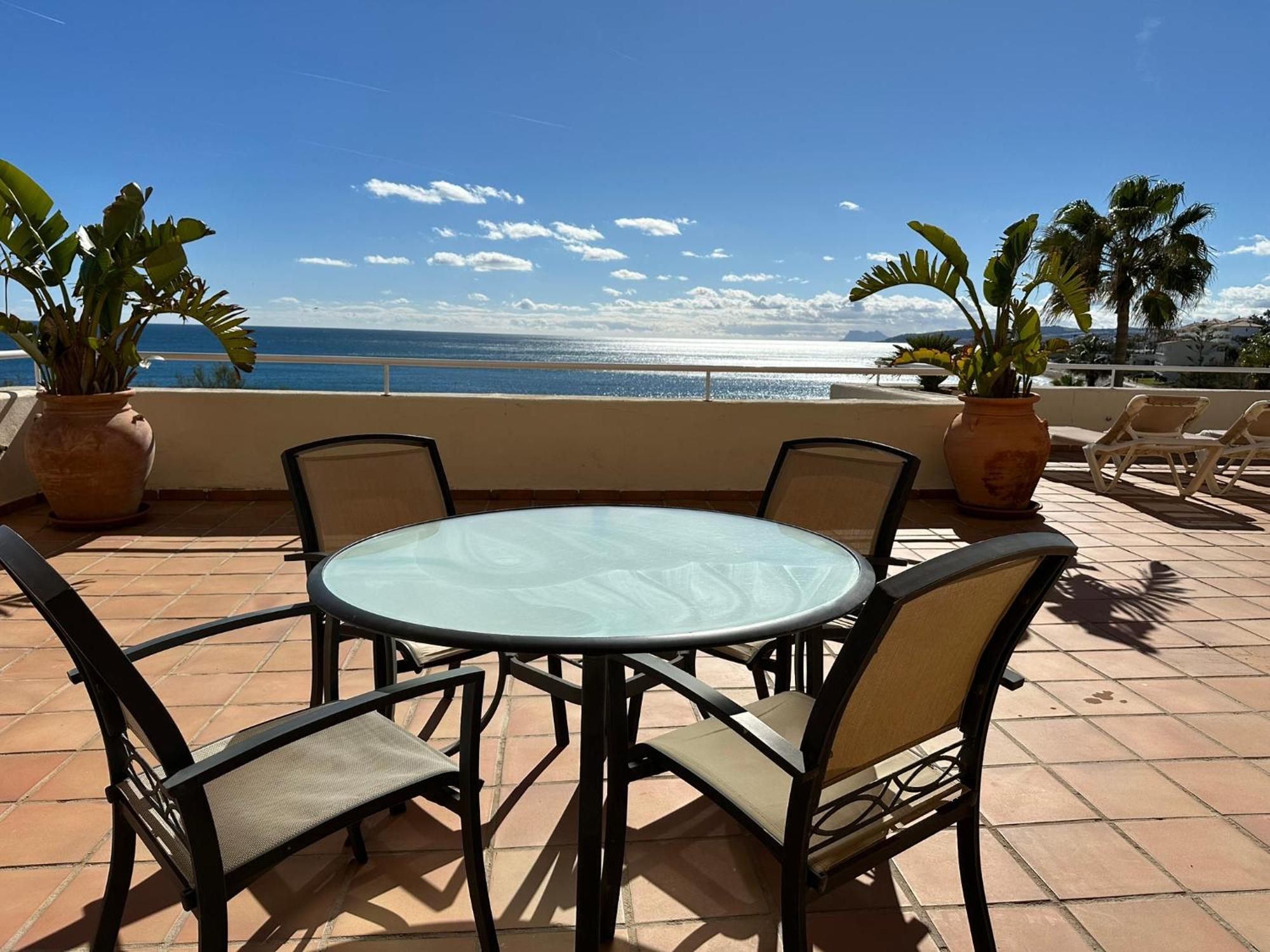 Apartments Bermuda Beach Estepona Bagian luar foto